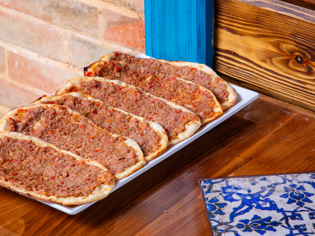 Sfiha with tomatoes 6 pcs